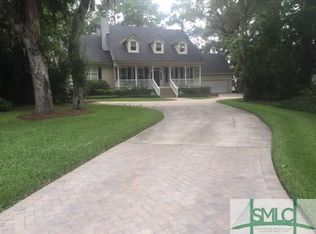 6 Commodore Ct, Savannah, GA 31410