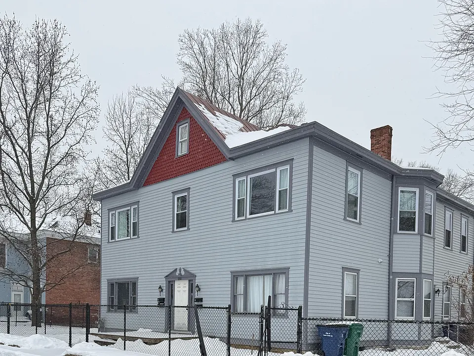 251 E High St #3