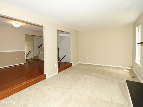 3rd image of 10110 Chestnut Wood Ln