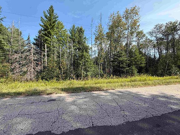 2nd image of W7398 Chalk Hills Rd