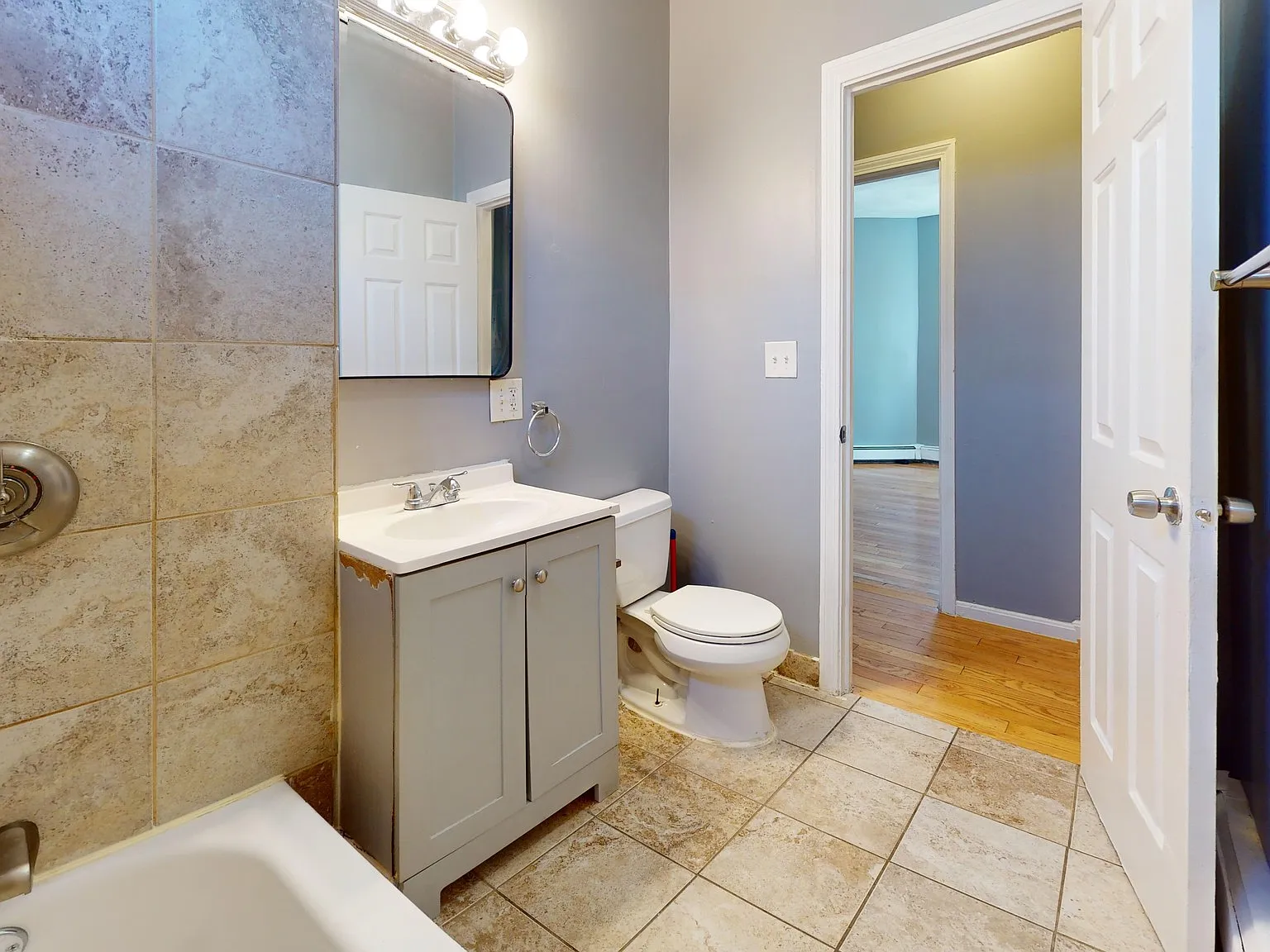 2 bed, 1.0 bath, 750 sqft, $2,950 — Photo 1