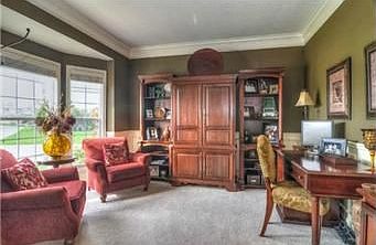 5th image of 4220 NE Tremont Ct