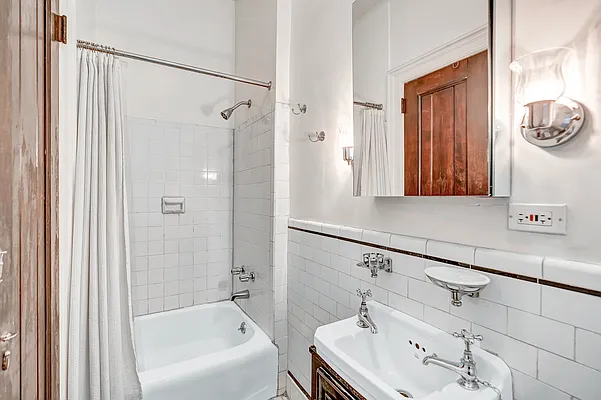 Sold by Compass | media 20