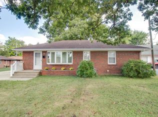 2611 Tibbitt St, Alton, IL 62002