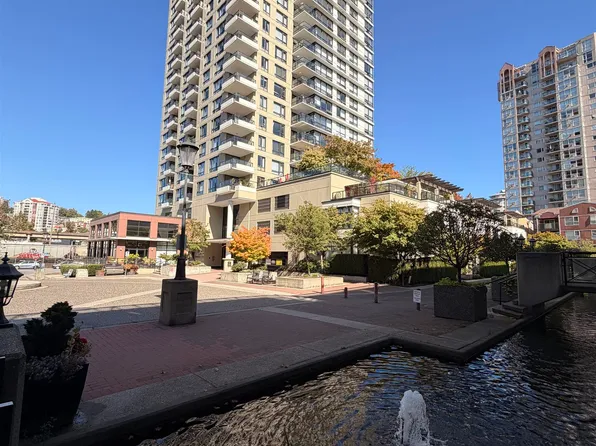 1 Renaissance Sq, New Westminster, BC V3M 0B6