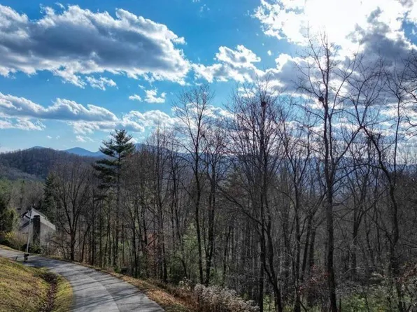 51 Sunny View Dr, Blairsville, GA 30512
