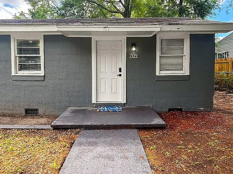 709 Bullock St #1 — Photo 7