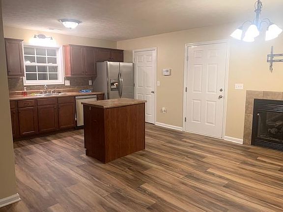 4th image of 1358 Francesca Dr