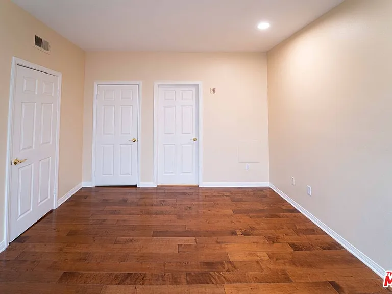 12011 Goshen Ave #202 — Photo 19