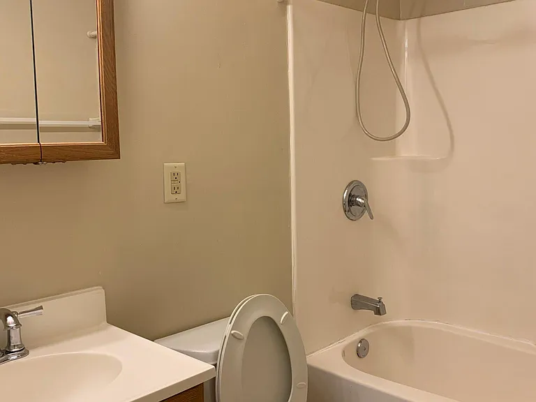 1100 Oneil Blvd #5 — Photo 12