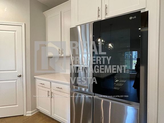 5th image of 109 Hidesta Ct