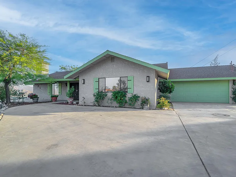 57495 Buena Suerte Rd — Photo 44