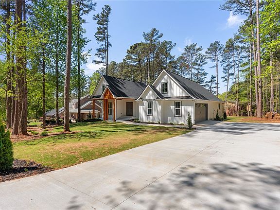 2nd image of 1433 Stillwater Dr