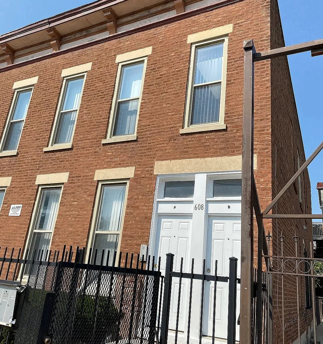 2 bed, 1000 sqft, $2,250 — Photo 1