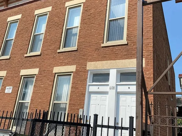 608 S Oakley Blvd #2, Chicago, IL 60612