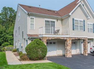 209 Boulder Ridge Dr, Randolph, NJ 07869