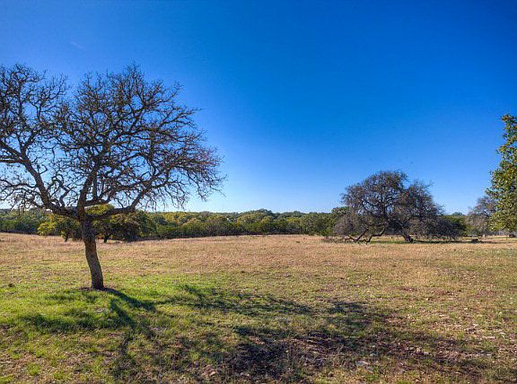 5th image of 1337 Shin Oak Way