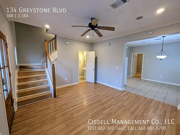 3rd image of 134 Greystone Blvd