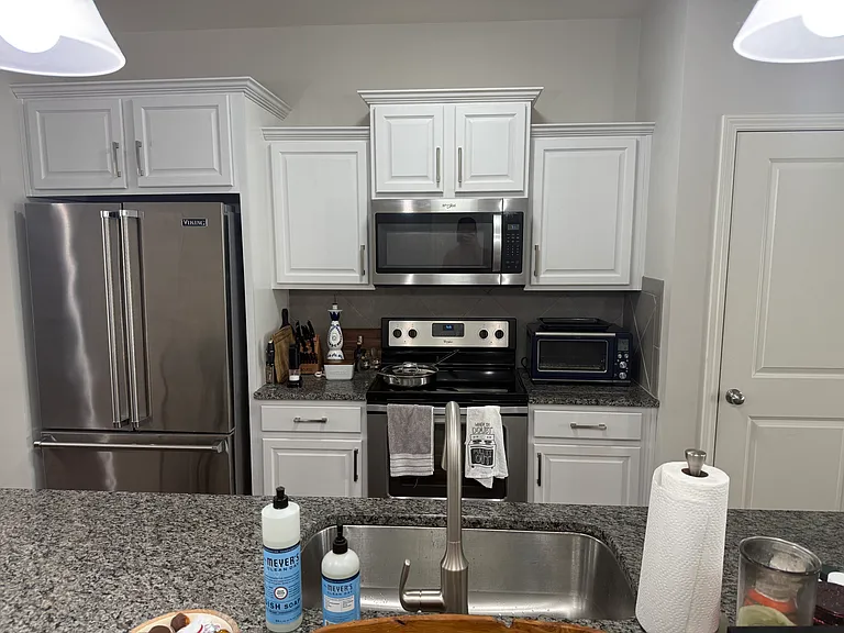 106 Brookshire Ln #C — Photo 11