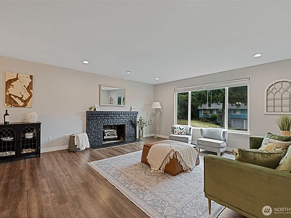 4th image of 6906 43rd Street Ct NW