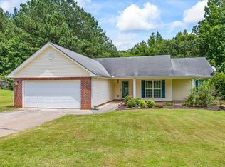 560 Pin Oak Dr, Bethlehem, GA 30620