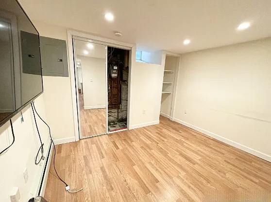 16 Greenwich St #16 — Photo 4