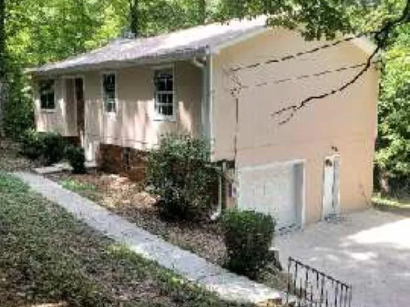 6590 Davison Rd, Pinson, AL 35126