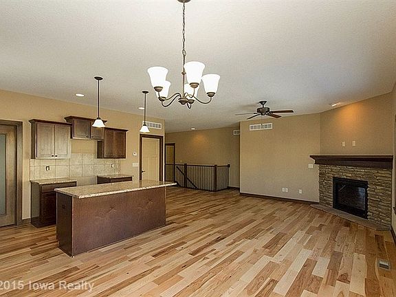 3rd image of 2218 Ironwood Dr SW