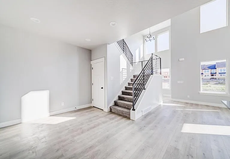 13893 S Little Ridge Ln #ACROSS FROM LAUNDRY — Photo 8