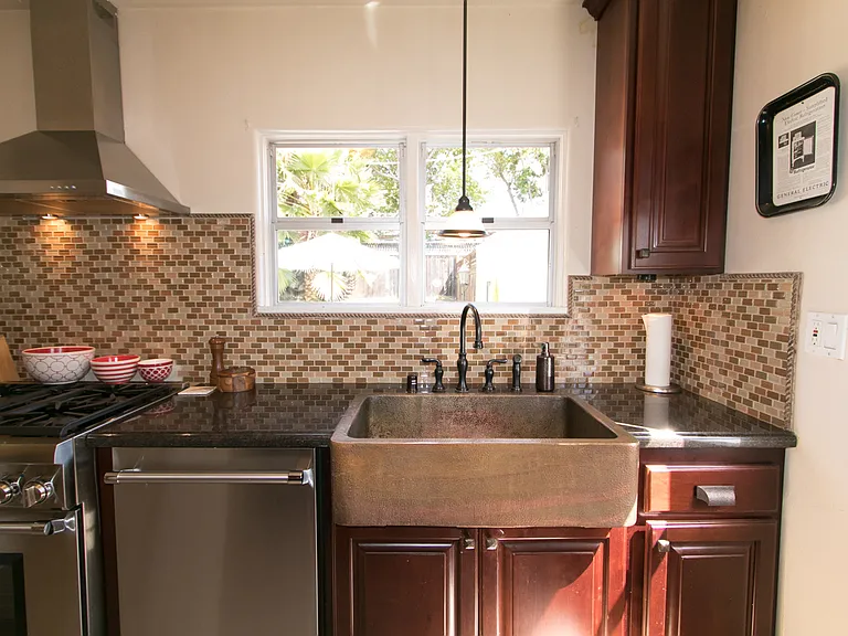 8042 University Pl — Photo 8