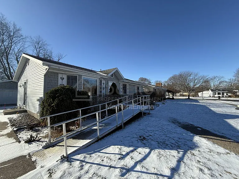 2540 Ancient Dr SW — Photo 1