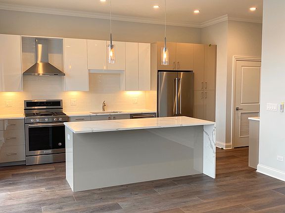 4th image of 6555 W North Ave #303