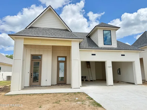 109 Cliffside Dr, Youngsville, LA 70592