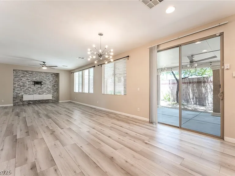 9440 Highview Rock Ct — Photo 6
