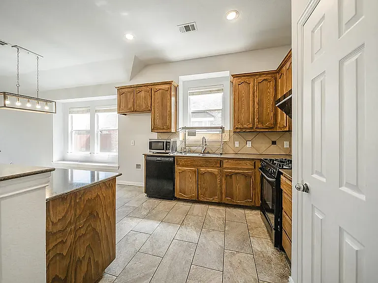 10004 Coolidge Dr — Photo 25