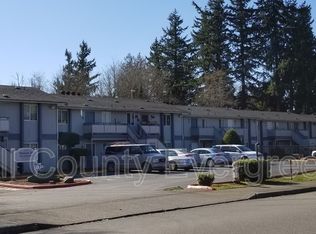 10805 SE 222nd Pl #Q, Kent, WA 98031