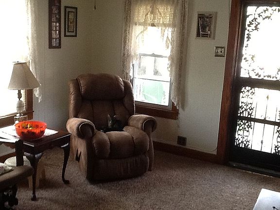 3rd image of 1640 Shelby Dr