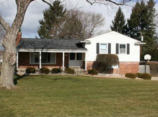 2061 Twilight Hl, Commerce Township, MI 48390