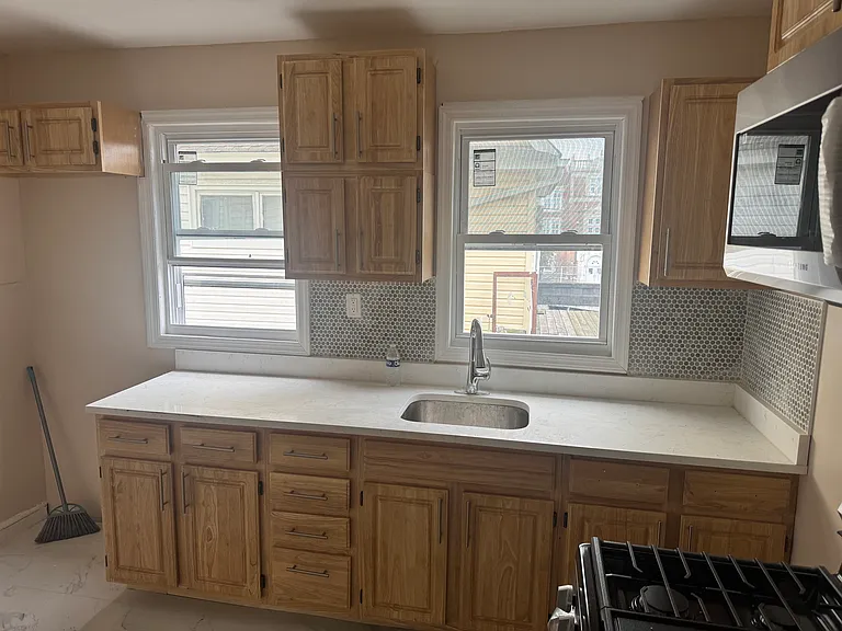 749 Kearny Ave #2 — Photo 5