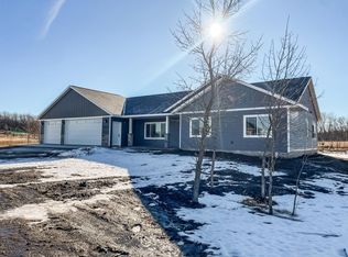 4858 Geneva Golf Club Dr NE, Alexandria, MN 56308