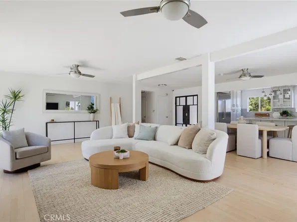 4715 Burgundy Rd, Woodland Hills, CA 91364