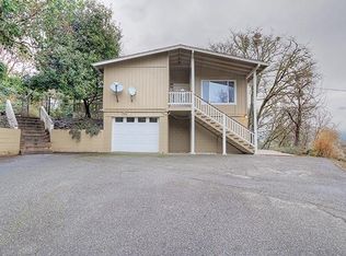 944 NW Starlite Pl, Grants Pass, OR