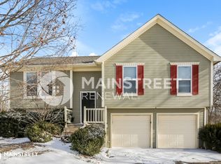 209 S Darrowby Dr, Raymore, MO 64083