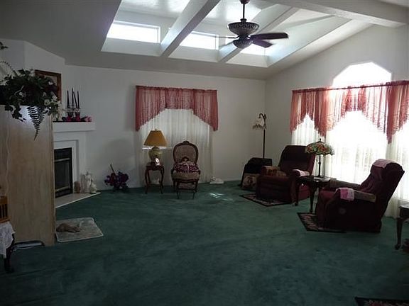 Vaulted Ceilings in Spacious Family Room