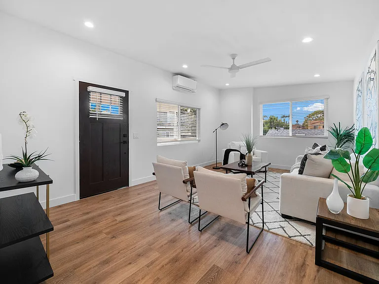 3567 Texas St — Photo 3