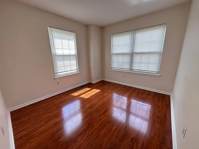6913 Malachite Pl — Photo 28