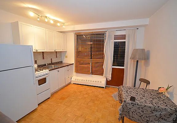 5th image of 61-55 98th St APT 4A