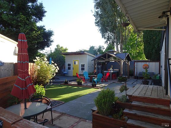 5th image of 10 Balboa Court