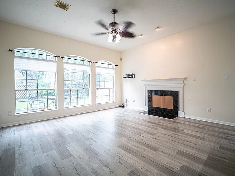 4503 Oak Valley Dr — Photo 16