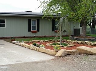 5339 NW 70th St, Topeka, KS 66618